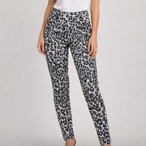 Boston Proper Snow Leopard Print Jeans Size 30